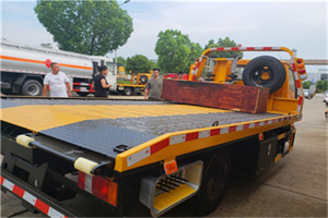 加查附近拖车电话号码服务