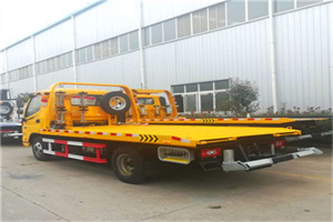 加查附近拖车救援搭电